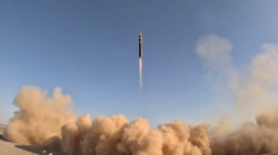 يصل إسرائيل والقواعد الأمريكية .. صاروخ باليستي إيراني جديد يثير "تخوفاً" أمريكياً وفرنسياً