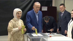 أردوغان يناشد الناخبين قبل ساعات على انتهاء عملية الاقتراع