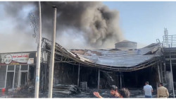 اندلاع حريق كبير بمحال تجارية في مدينة الكوت