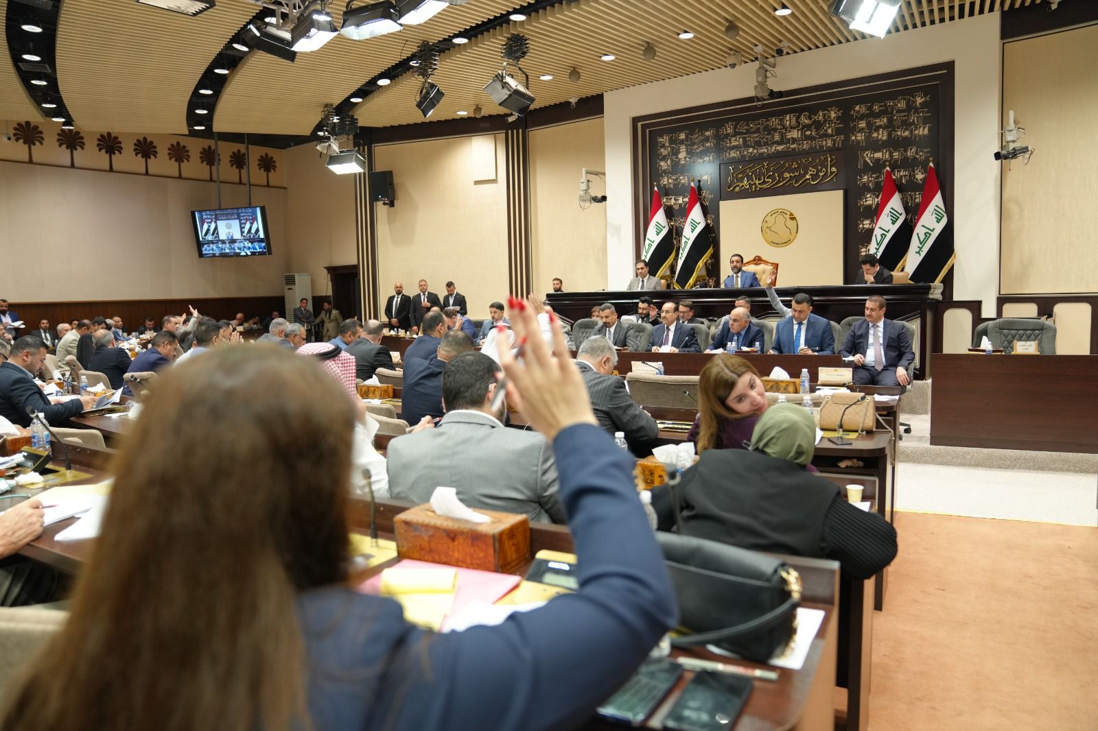 البرلمان العراقي يرفع جلسته الى ظهيرة الاحد بعد تمرير عدد من مواد الموازنة