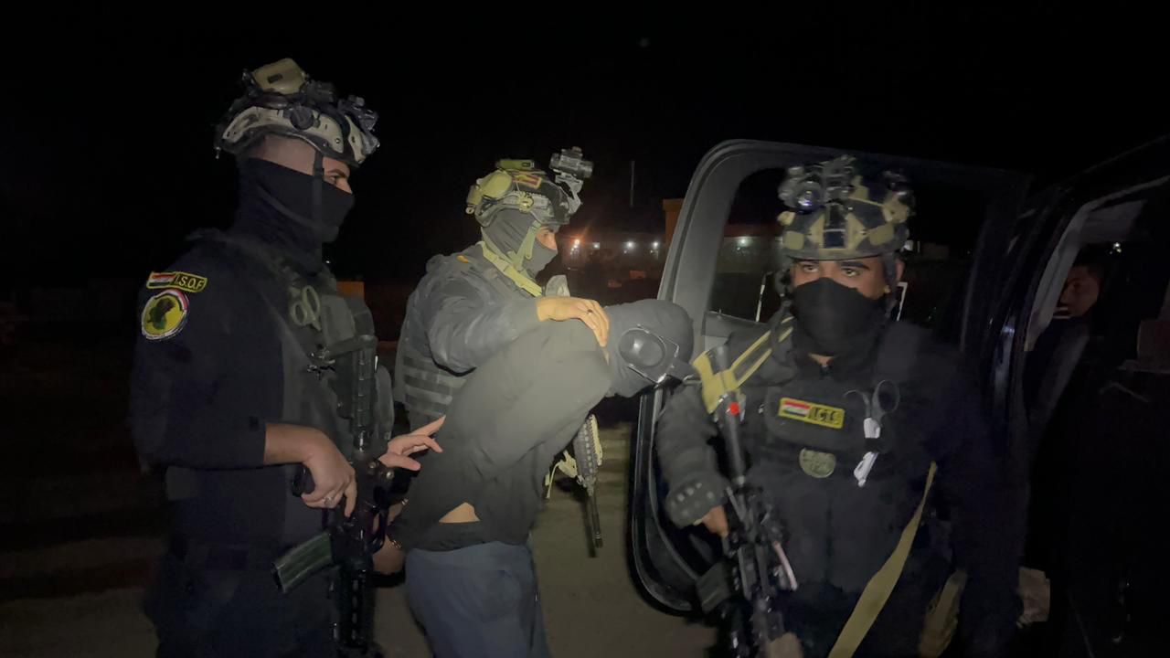 بغداد.. اعتقال عنصر أمني ومرافق لبرلماني عراقي بتهمة المتاجرة بقطع أثرية