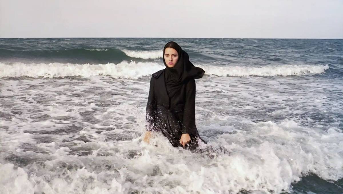 ثلاثة أجيال توّثق.. ايرانيات "يتحايلن" على القيود الصارمة بالصور الفوتوغرافية