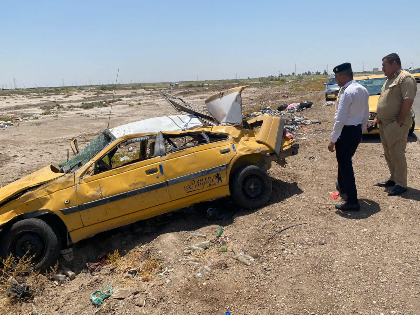 مصرع شخصين وإصابة آخرين بحادث سير جنوبي العراق .. صور
