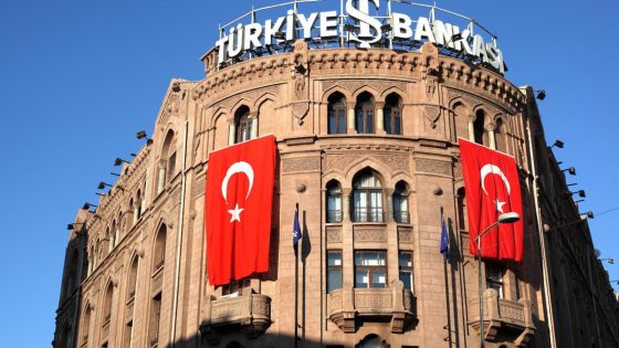 تركيا ترفع معدل الفائدة إلى 17,50%