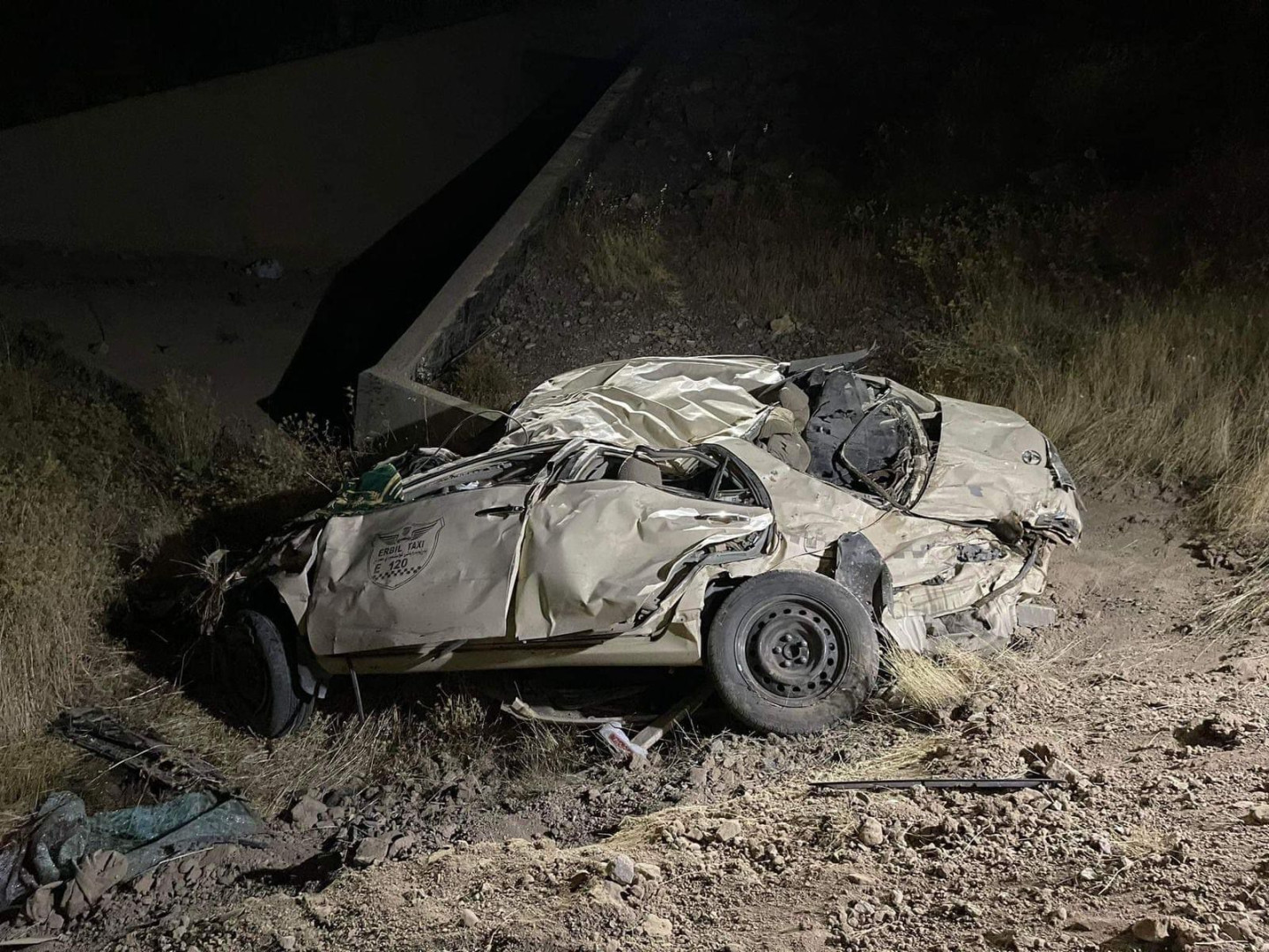 وفاة تسعة أشخاص نتيجة حادث سير "مروع" في محافظة الأنبار