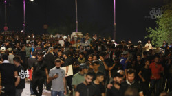 كركوك.. العشرات من سكان حي كوردستان يتظاهرون مطالبين بالكهرباء والخدمات (فيديو)