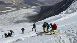 تركوه رفاقه.. فريق تسلق من إقليم كوردستان ينقذ إيرانيا من أعلى قمة جبلية (صور)