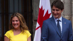 بعد زواج دام 18 عاماً.. رئيس الوزراء الكندي يعلن انفصاله عن زوجته صوفي