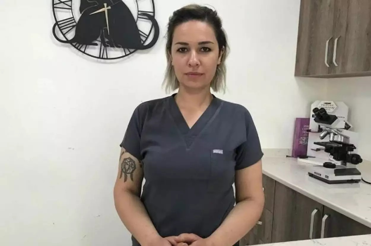 فيديو يثير غضبا في تركيا.. متحولة جنسياً تعتدي على طبيبة بسبب "قطة"