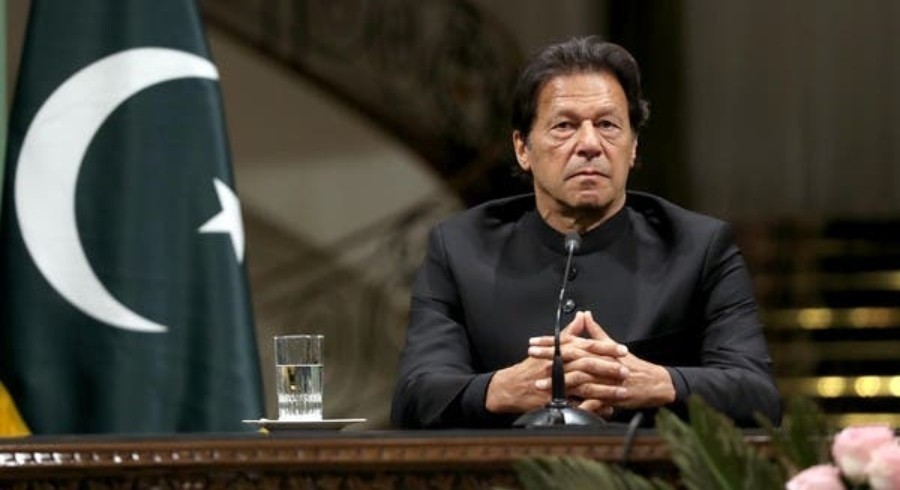 الشرطة الباكستانية توقف رئيس الوزراء السابق عمران خان بعد الحكم عليه بالسجن ثلاث سنوات