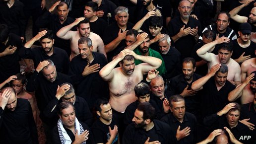 تقرير امريكي: المعزون بعاشوراء يرددون هتافات ضد حكم رجال الدين في إيران