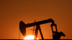 Oil rises on China's policy rate cut for economic boost