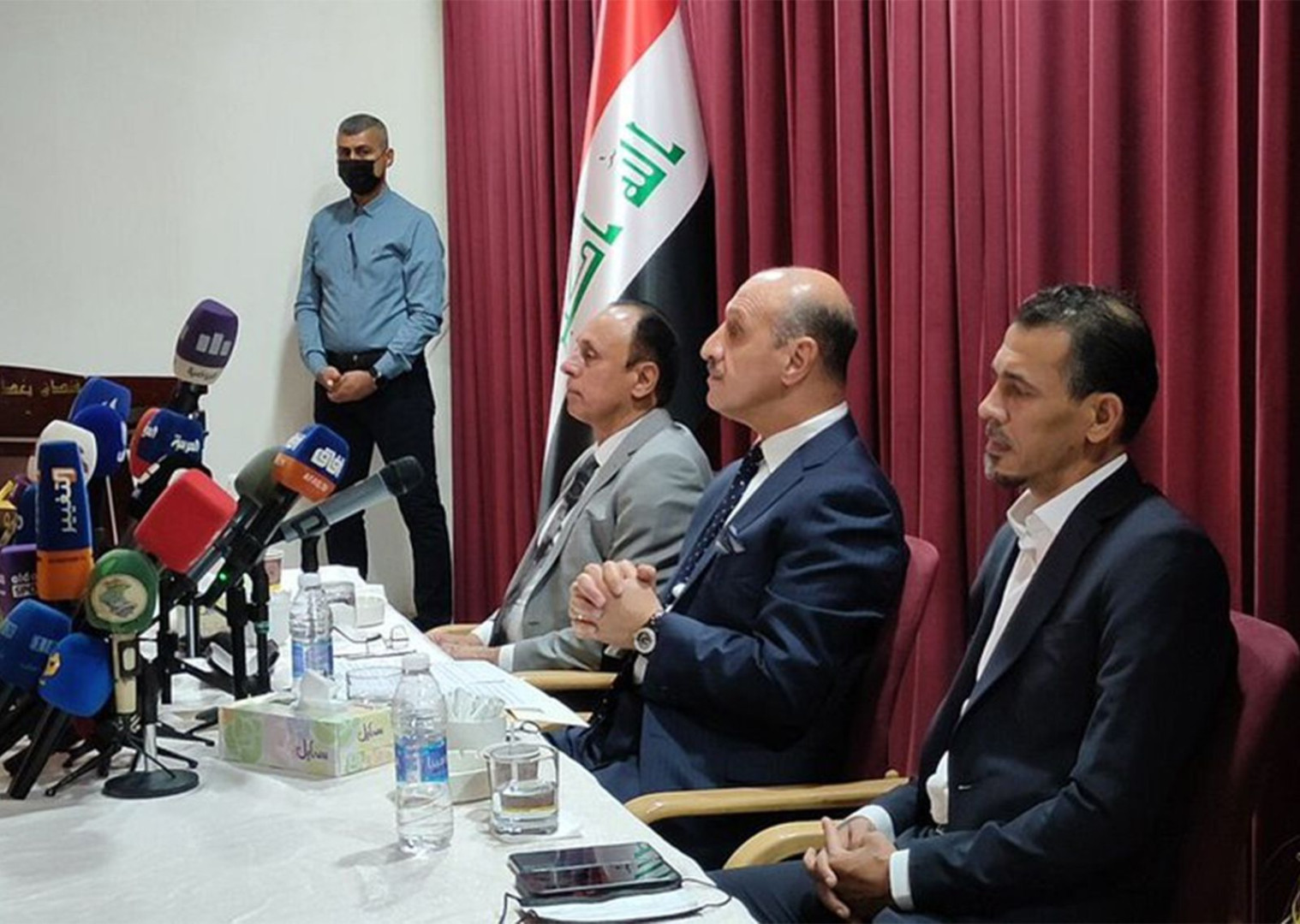 اتحاد الكرة العراقي يقرر حل اللجان