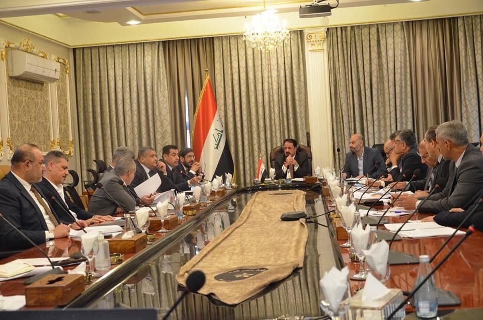 Iraqi Ministry of Oil convenes meeting to draft oil and gas legislation, addressing long-standing disputes