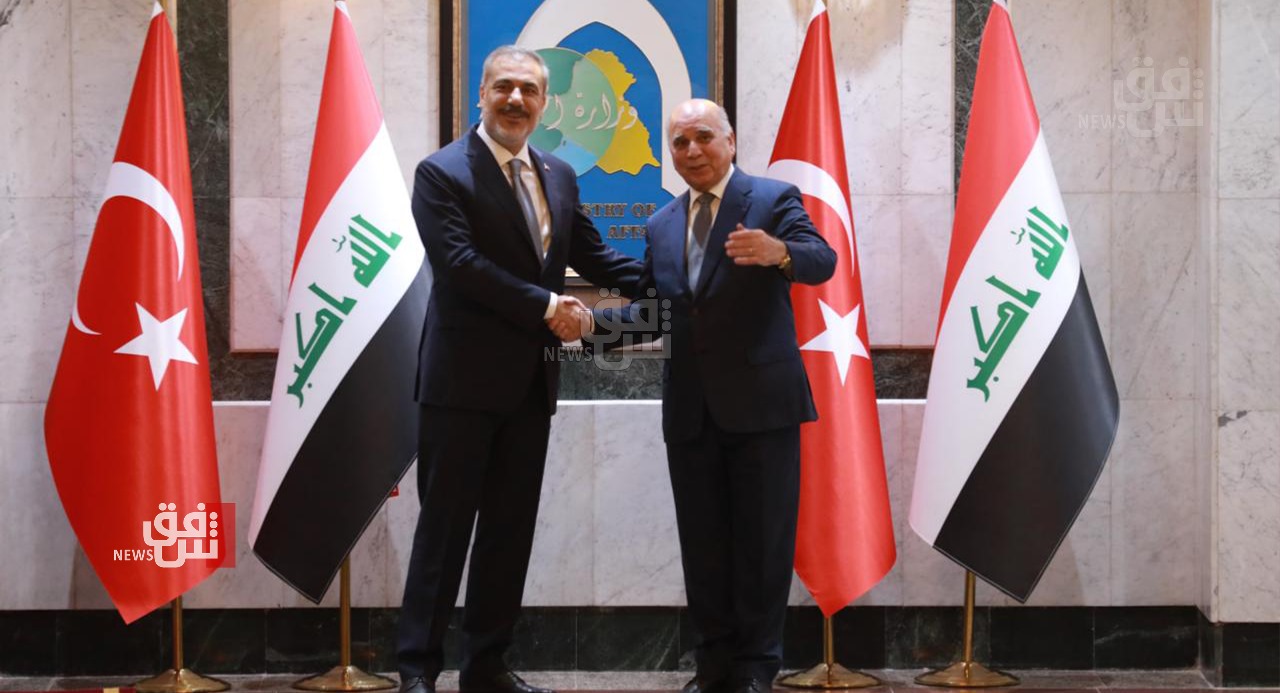 وزير الخارجية التركي يصل إلى بغداد