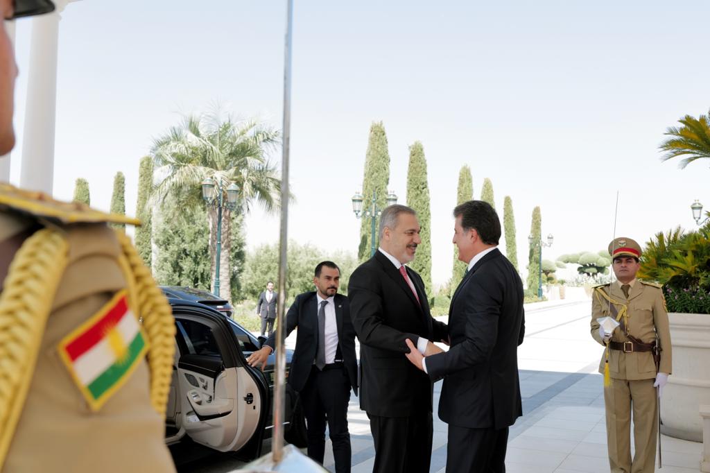 President Barzani hosts Turkish Foreign Minister for Bilateral Talks