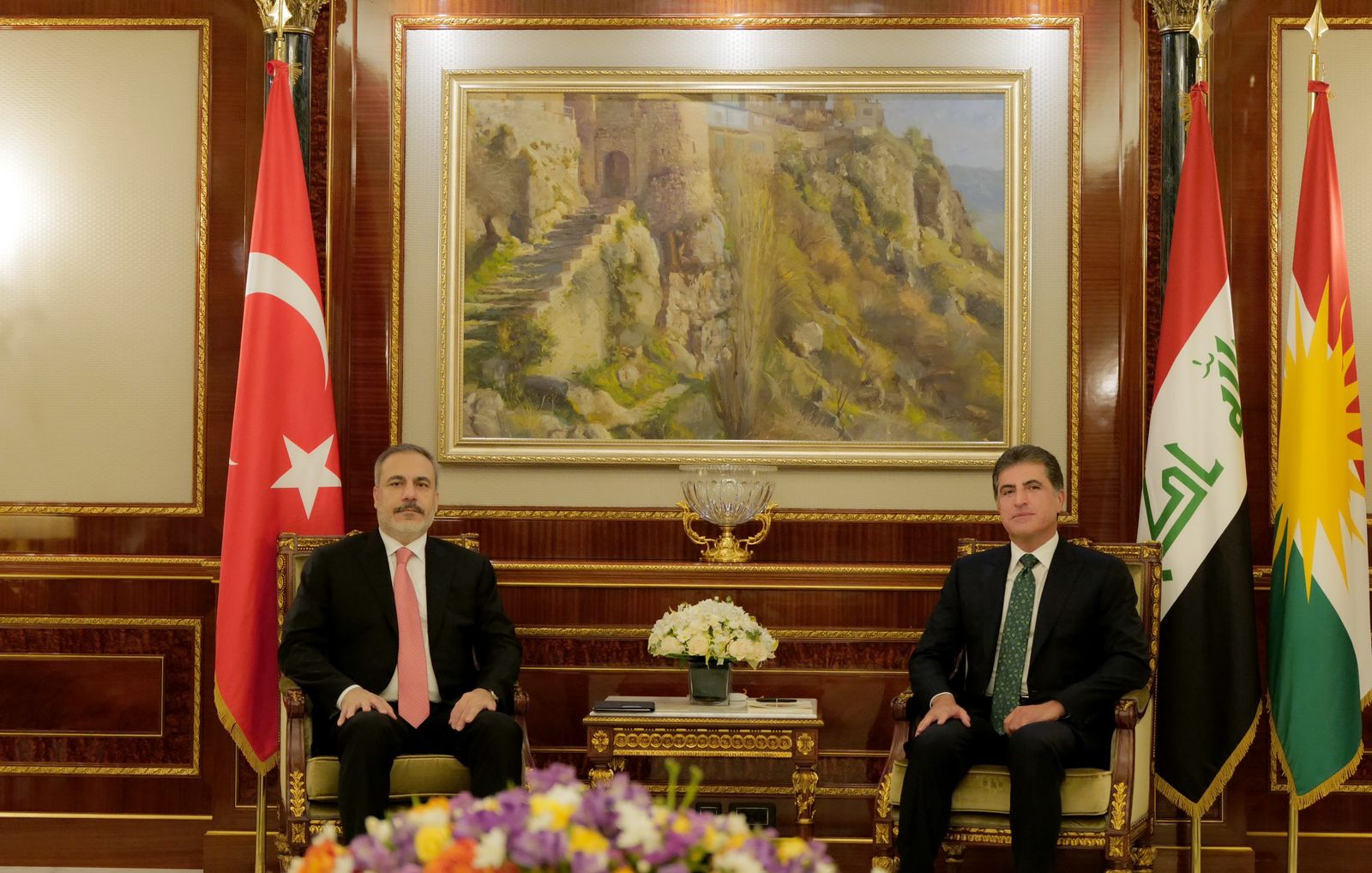نيجيرفان بارزاني خلال استقباله فيدان: الإقليم لن ينسى ابدا دعم ومساندة تركيا