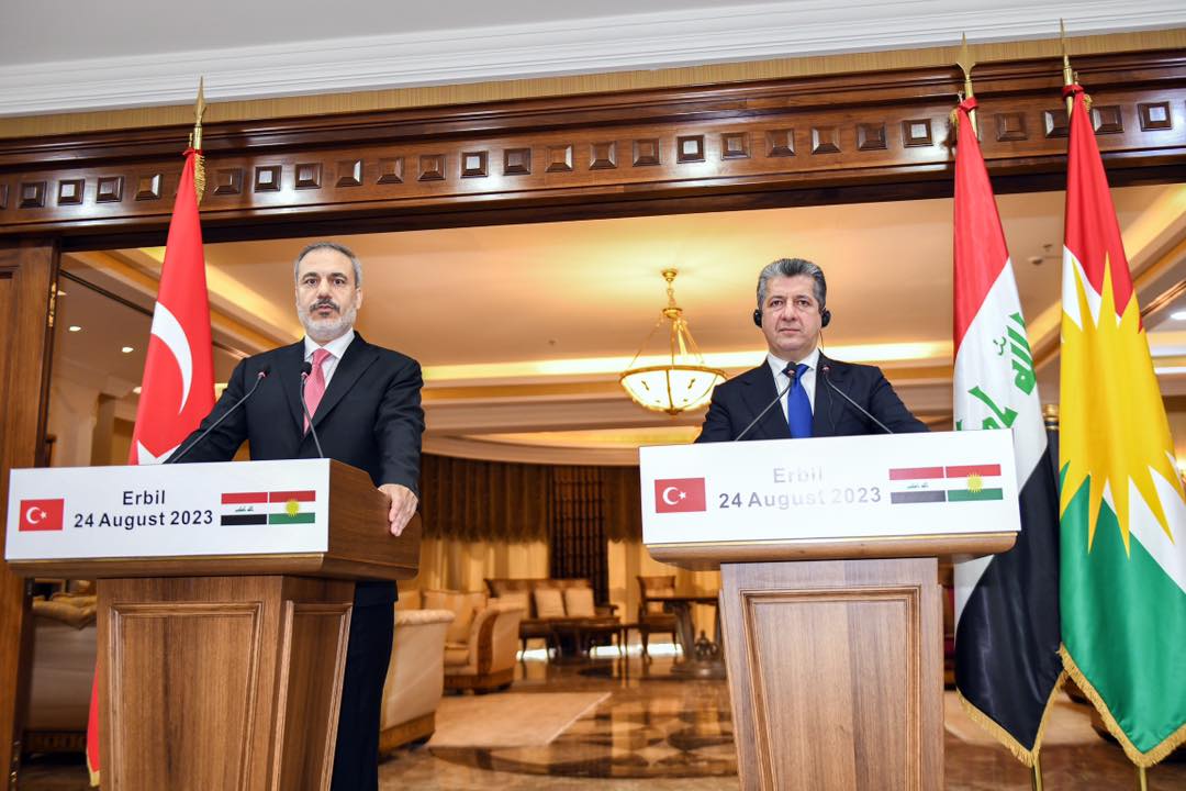 مسرور بارزاني: تباحثنا مع وزير الخارجية التركي حول استئناف صادرات نفط كوردستان