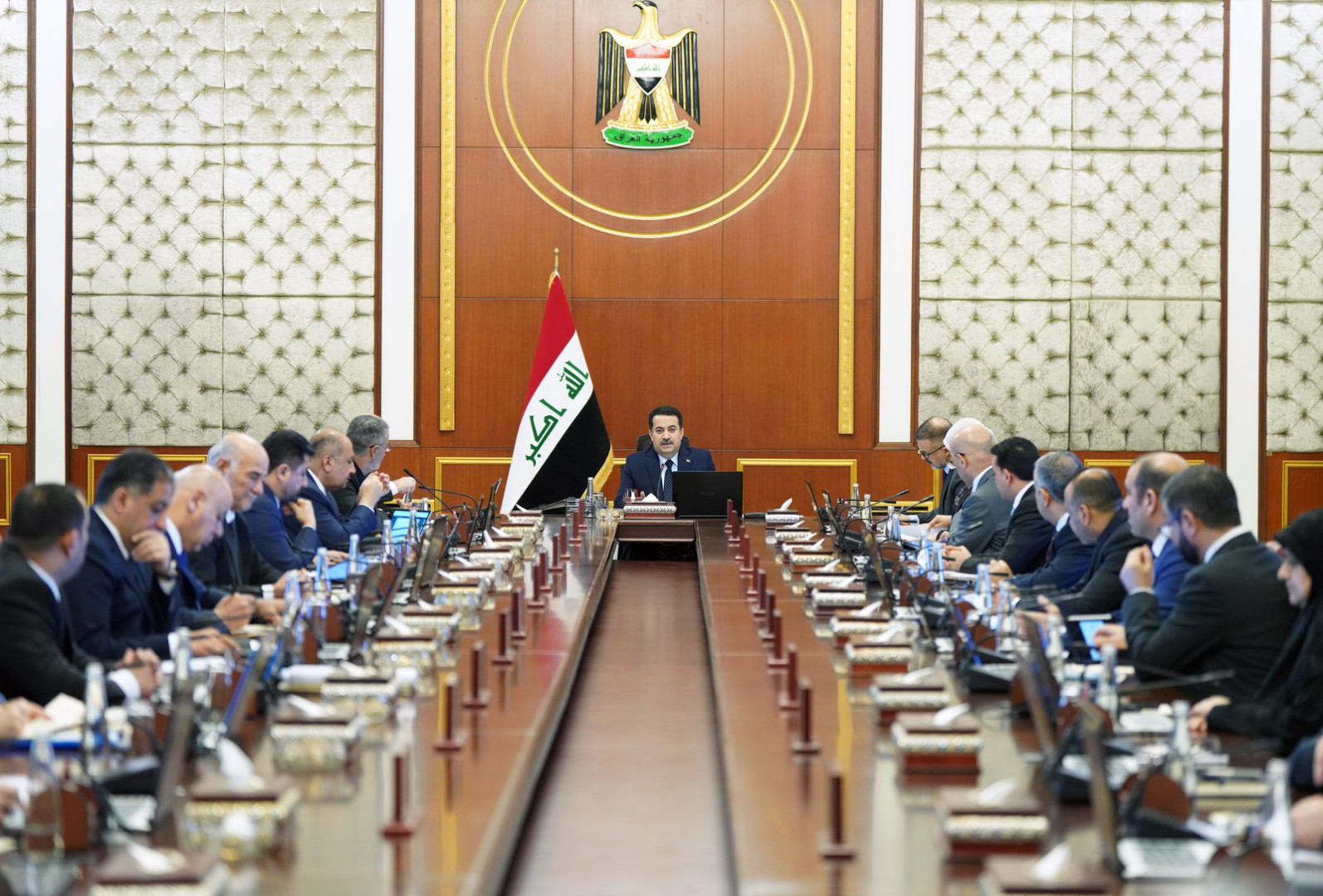 The Iraqi Council of Ministers issues oil, "human" and "spherical" decisions