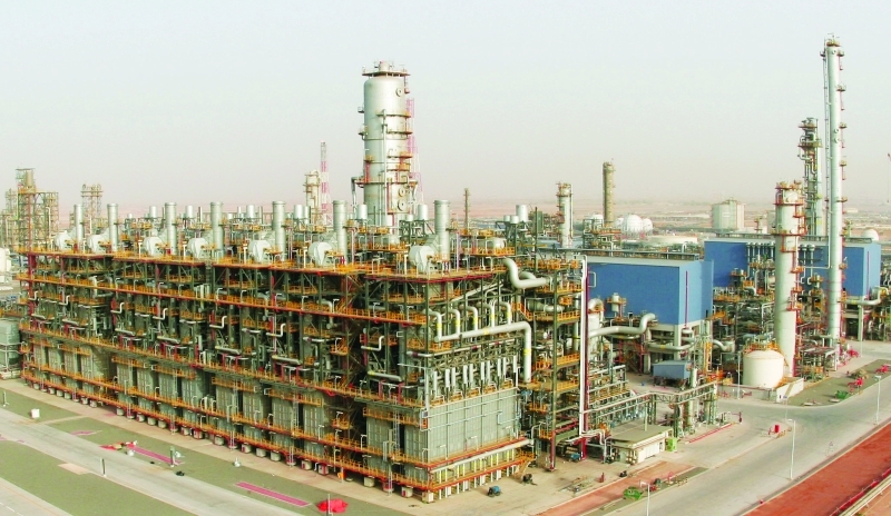 العراق يتحرك لتسريع إنجاز مشروع لإنتاج مليوني طن من البتروكيمياويات سنوياً
