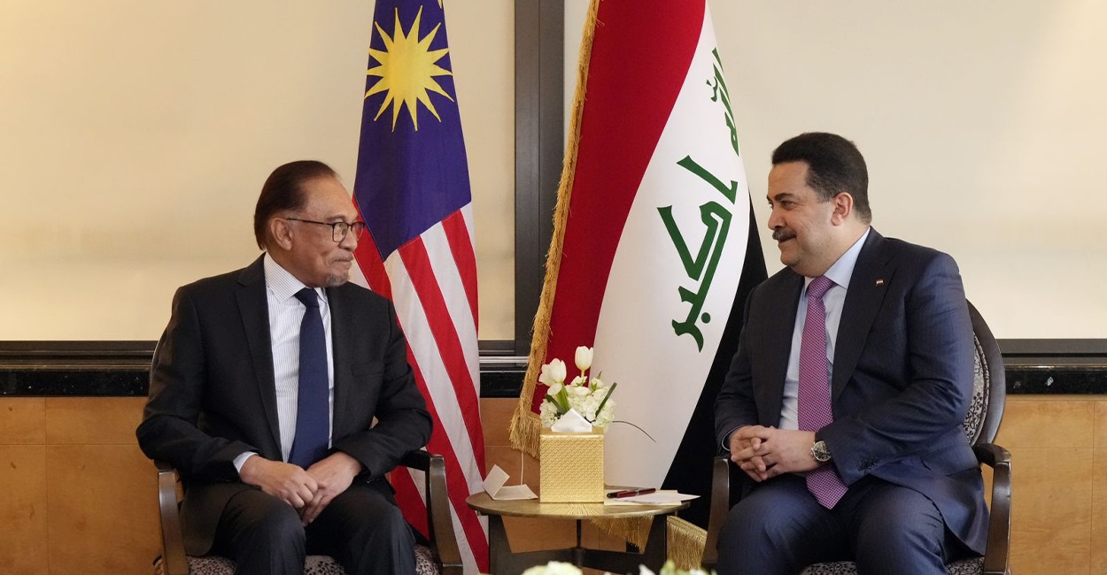 Iraq's PM meets Malaysian counterpart, Discusses bilateral cooperation, and condemns insults to Quran