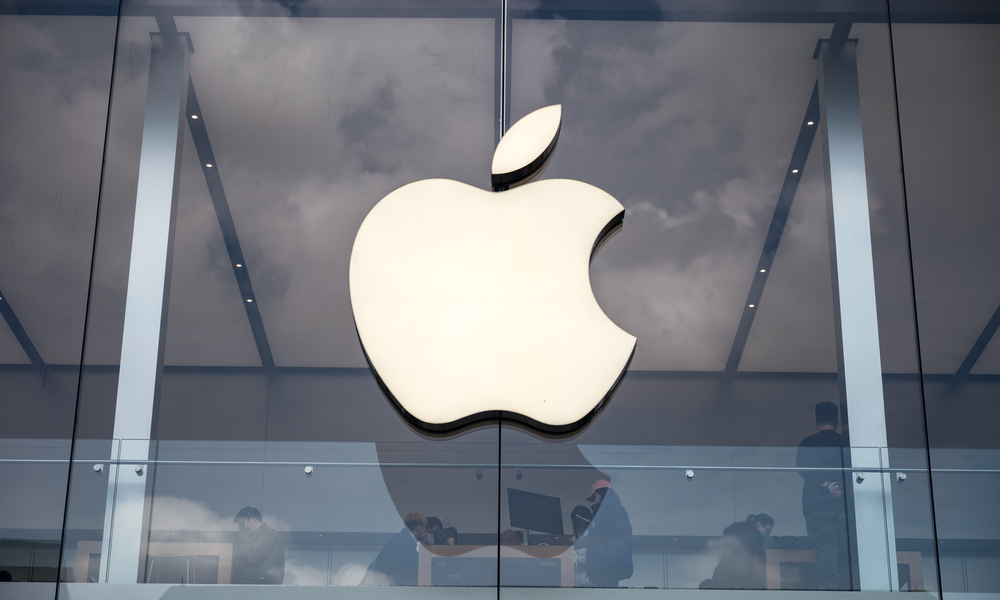 Apple faces lawsuit for "intimidating employees"