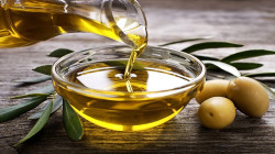 چ پەیوەنییگ ناوەین زەیت زەیتوون و دڵ هەس؟