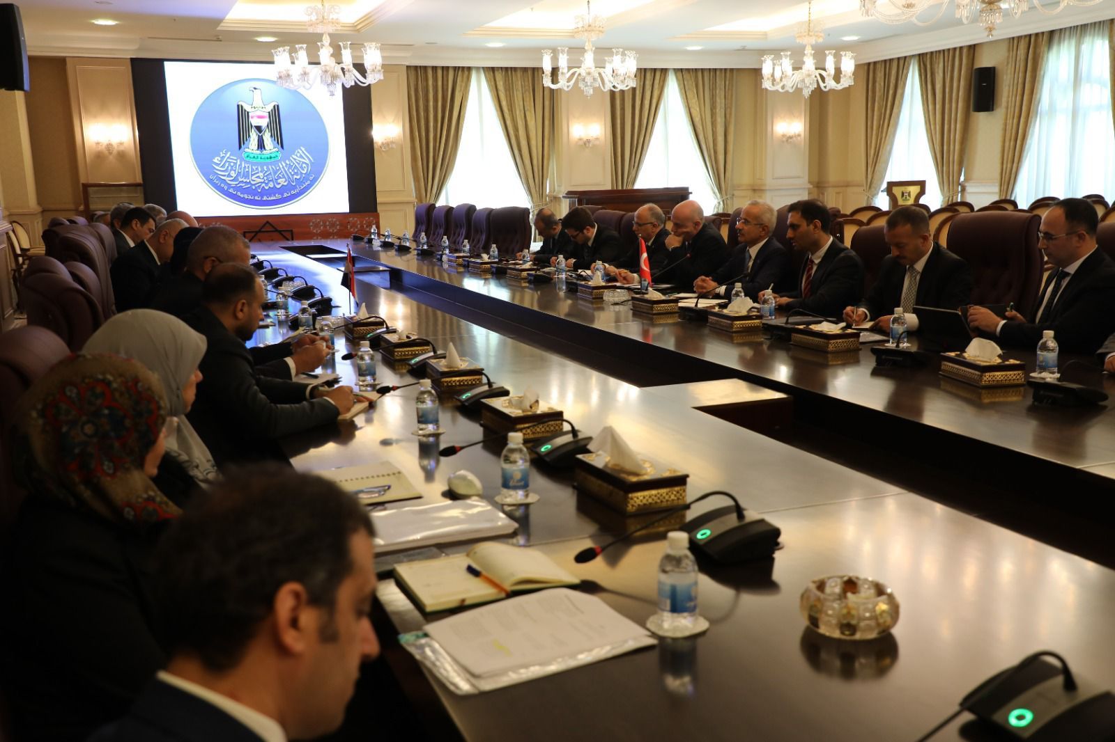 Iraqi Turkish transportation ministers discuss the Development Road Project in a key meeting