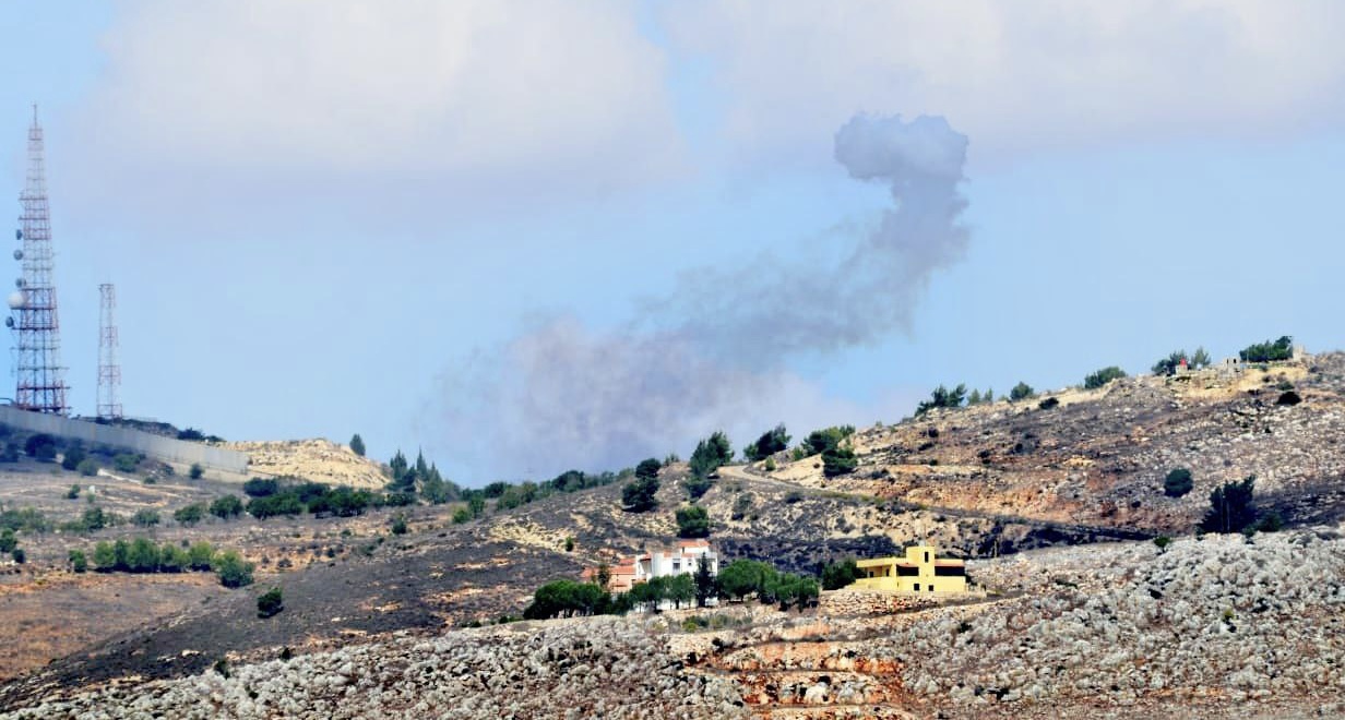 Hezbollah targets Israeli military sites on the Lebanese borders