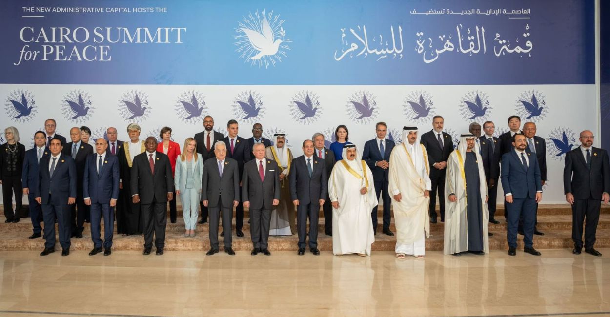 Iraqi premier refuses to pose for a group photo at Cairo Peace Conference