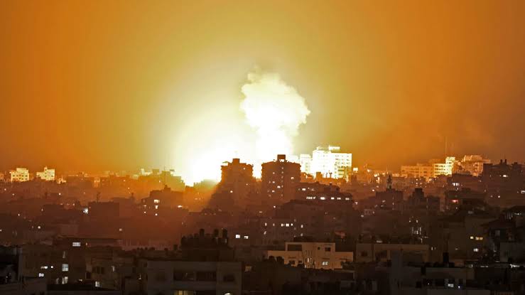 نشر أسماء أكثر من 7 آلاف فلسطيني قُتل بغارات إسرائيل على غزة