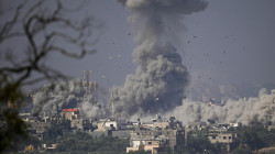 إسرائيل تكثف عملياتها جوا وبرا على غزة وحماس تواجه بكامل قوتها