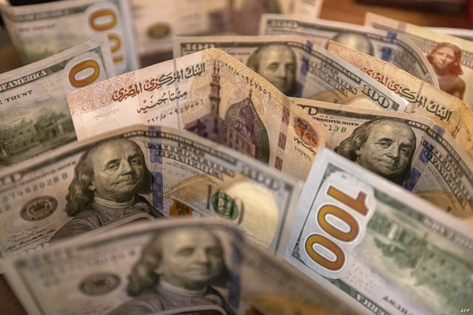 Amid war on Gaza, Egypt sees highest exchange rate for US dollar in black market