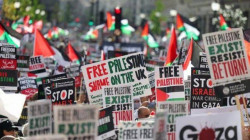 للأسبوع الرابع.. علم فلسطين يرفرف في شوارع أوروبا