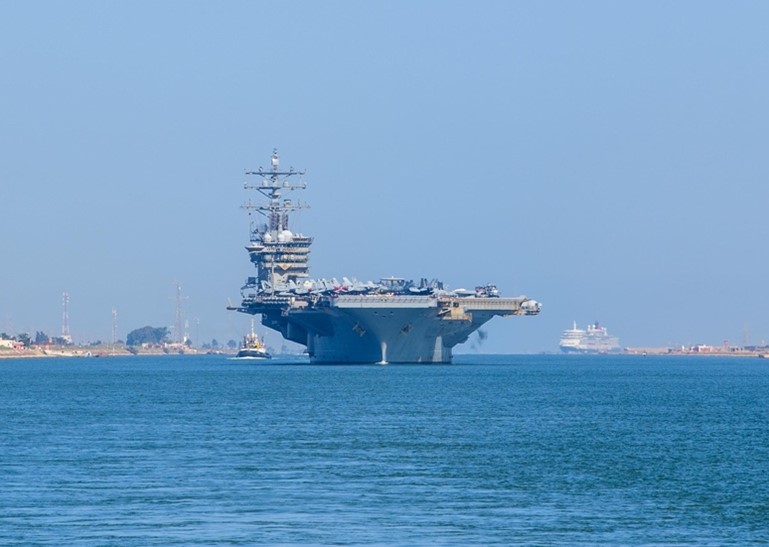 US aircraft carriers reach the Middle East