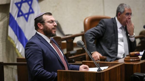 وزير اسرائيلي يكشف خياراً للتعامل مع غزة: سنسقط قنبلة ذرية على القطاع