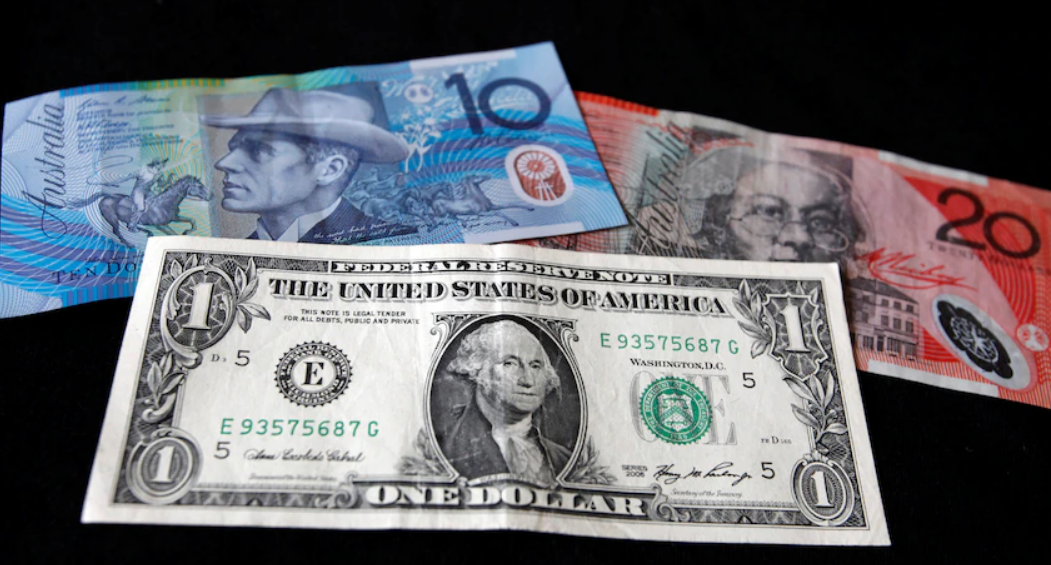 Dollar gains against Yen, Cryptocurrencies near highs amid ETF speculation