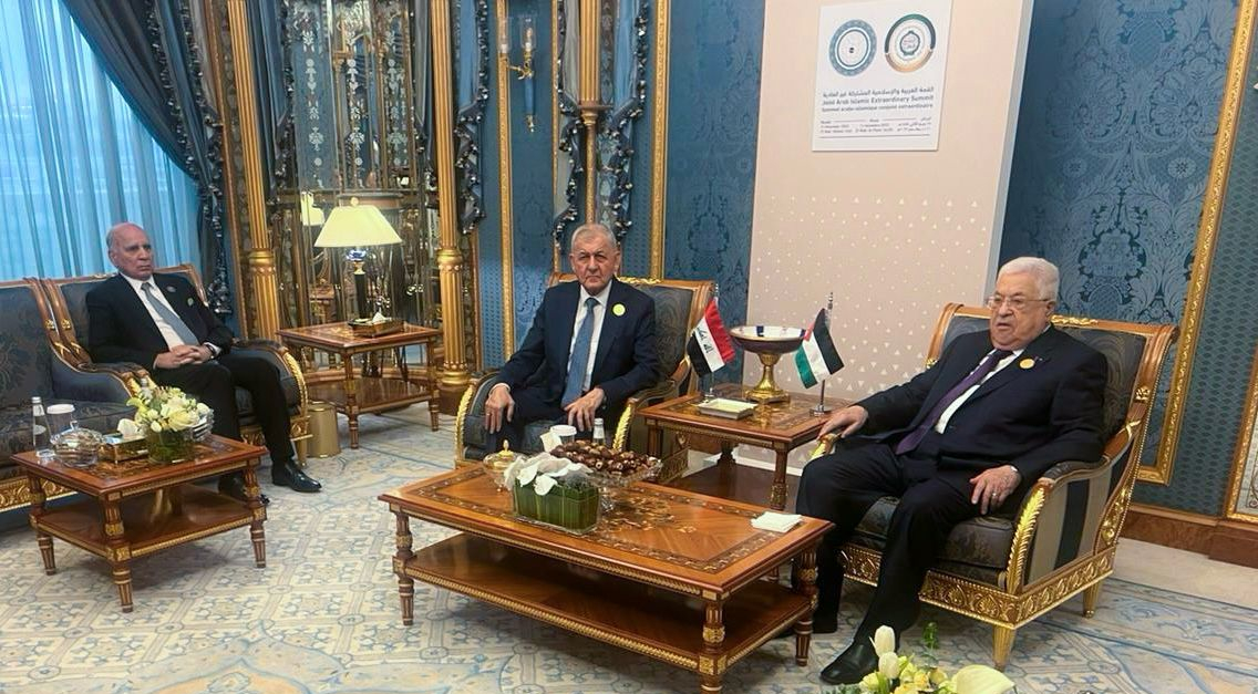الرئيس العراقي ونظيراه المصري والفلسطيني يستعرضان تداعيات "حرب غزة" على أمن المنطقة