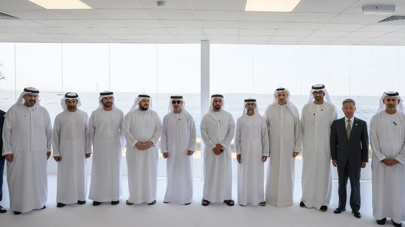 الإمارات تدشن أكبر محطة طاقة شمسية في موقع واحد بالعالم