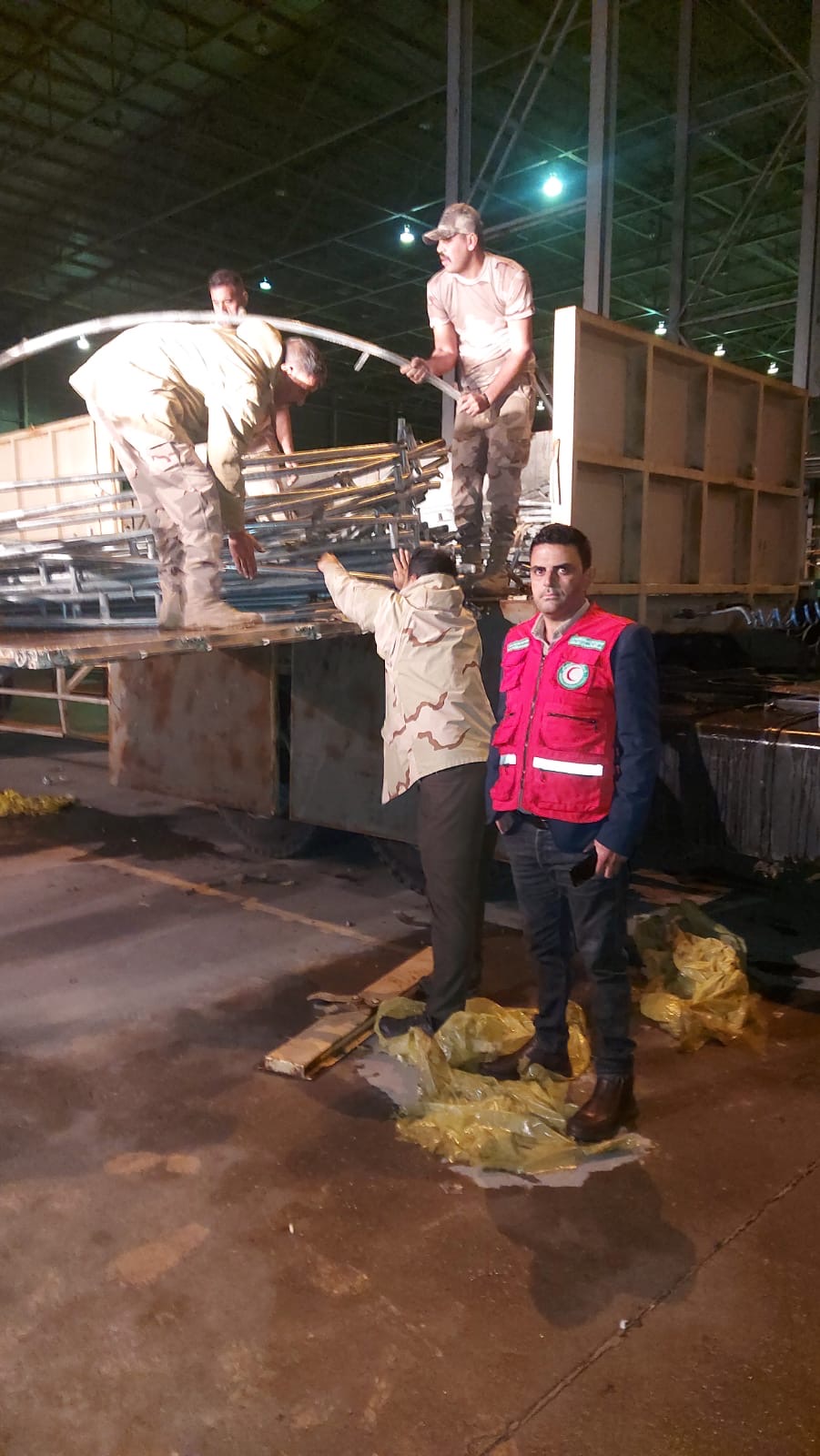 الهلال الأحمر العراقي يرسل 11 طناً من المساعدات الإغاثية والغذائية لفلسطين