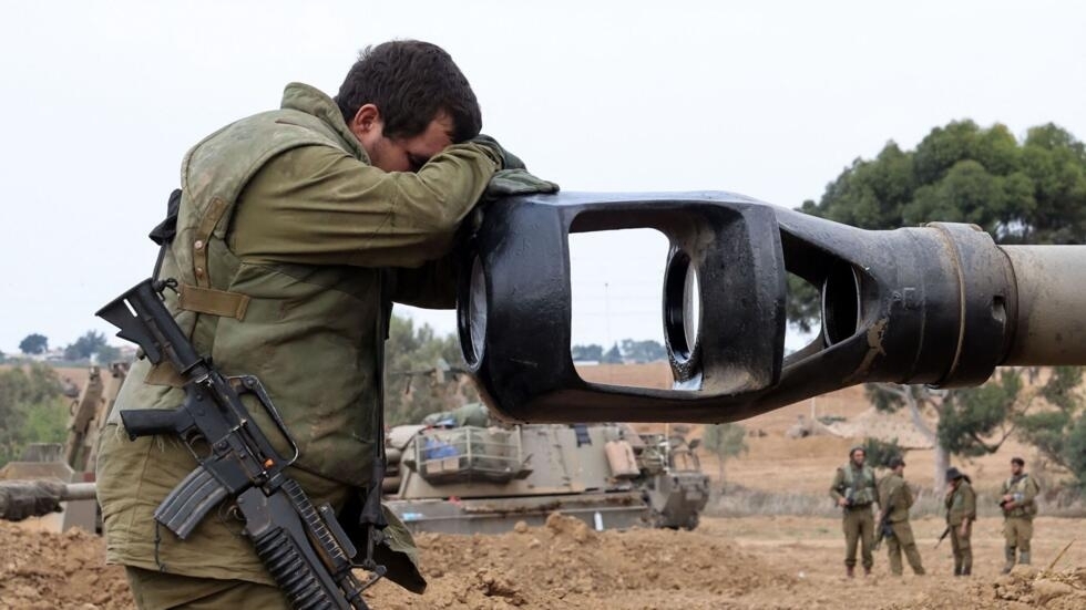 صحيفة عبرية تكشف عدد جرحى الجيش الاسرائيلي في غزة: نحو 1000 جريح
