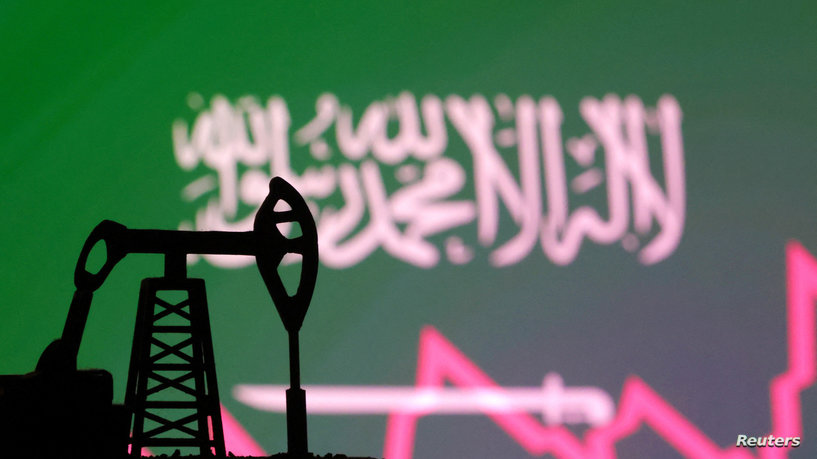 توقعات: السعودية قد تُغرق السوق النفطية بإمدادات تتجاوز مليوني برميل يومياً
