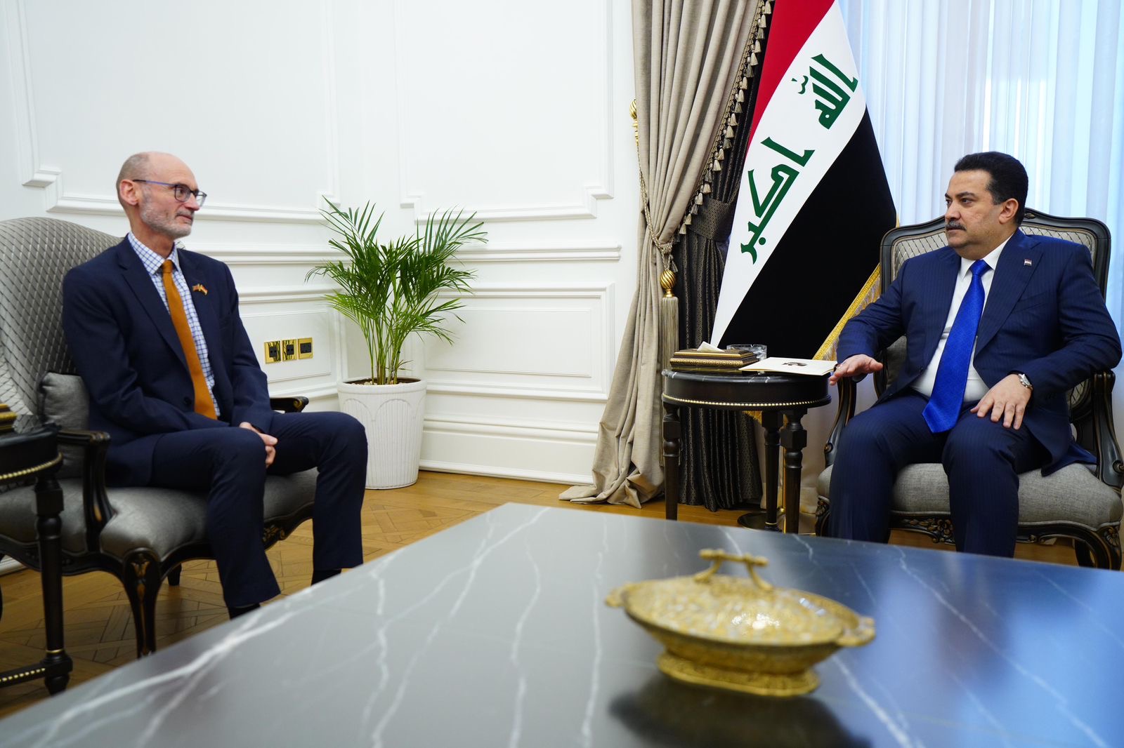 Iraqi PM discusses upcoming visit to UK with British ambassador
