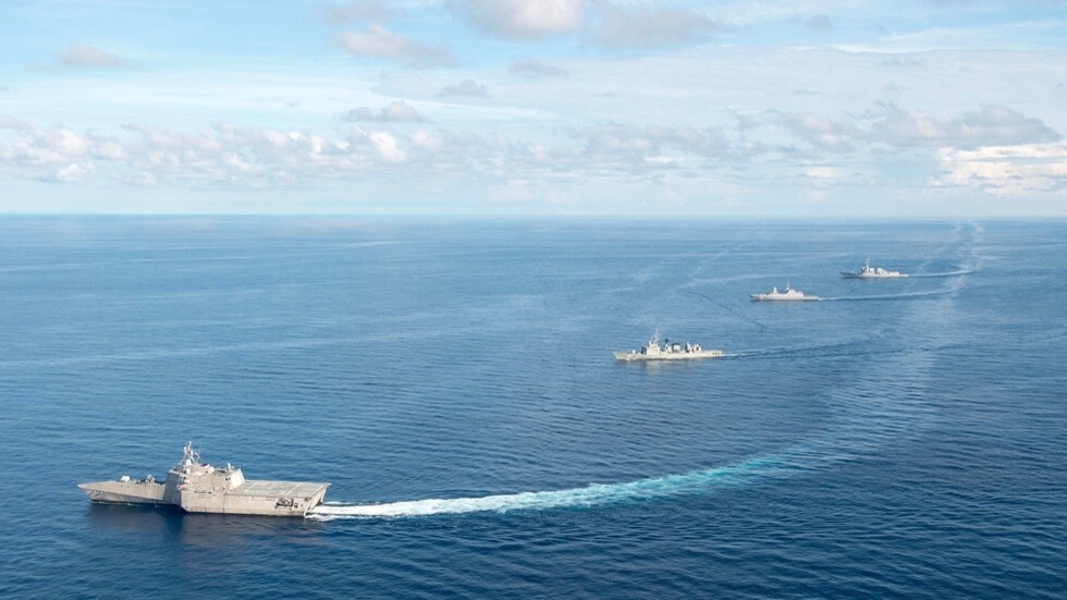 الصين تتهم سفينة حربية أمريكية باختراق مياهها الإقليمية