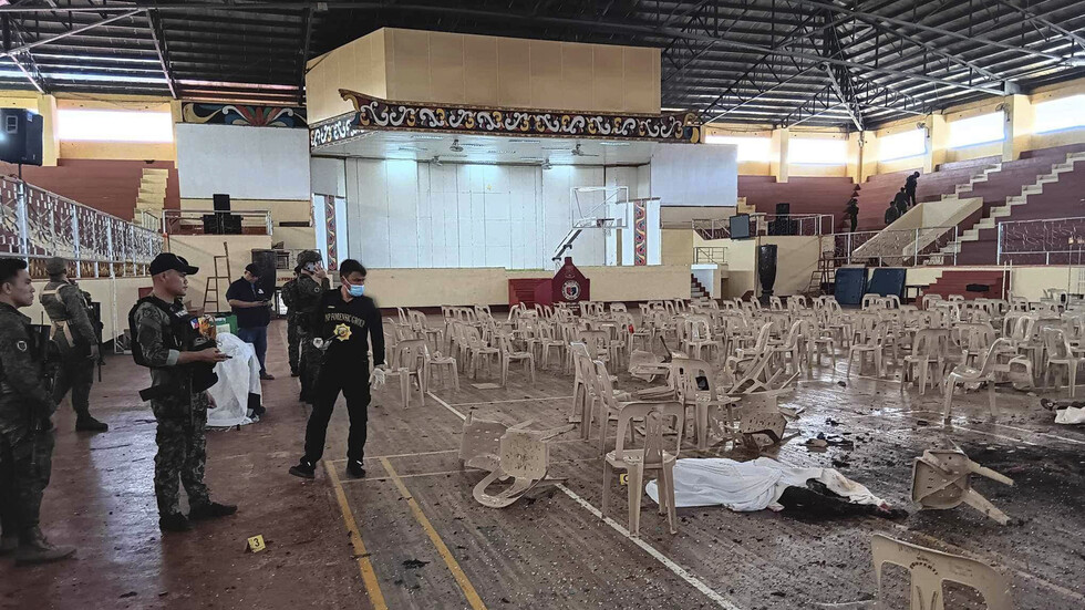 "داعش" يتبنى تفجير قداس في الفلبين