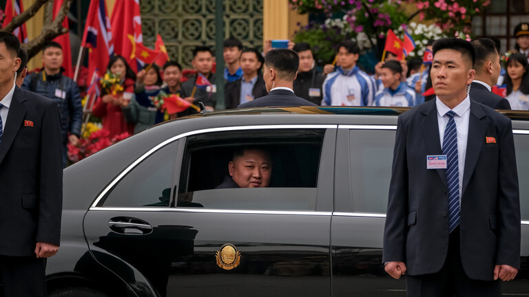 هُرّبت عبر 5 دول.. زعيم كوريا الشمالية يستبدل سيارته بأخرى "ممنوعة"