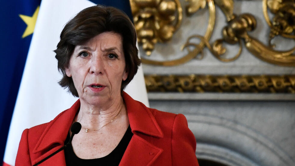 وزيرة الخارجية الفرنسية تصل لبنان وسط أحاديث عن زيارة مرتقبة لماكرون