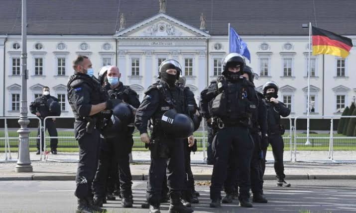 Hamas-linked arrests uncovered in Germany, and Denmark and Netherlands make terror plot arrests.