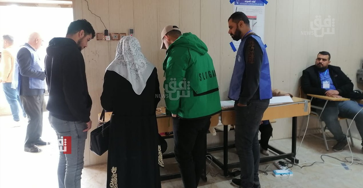 Arrest of  individuals for alleged voter bribery near polling centers in Diyala