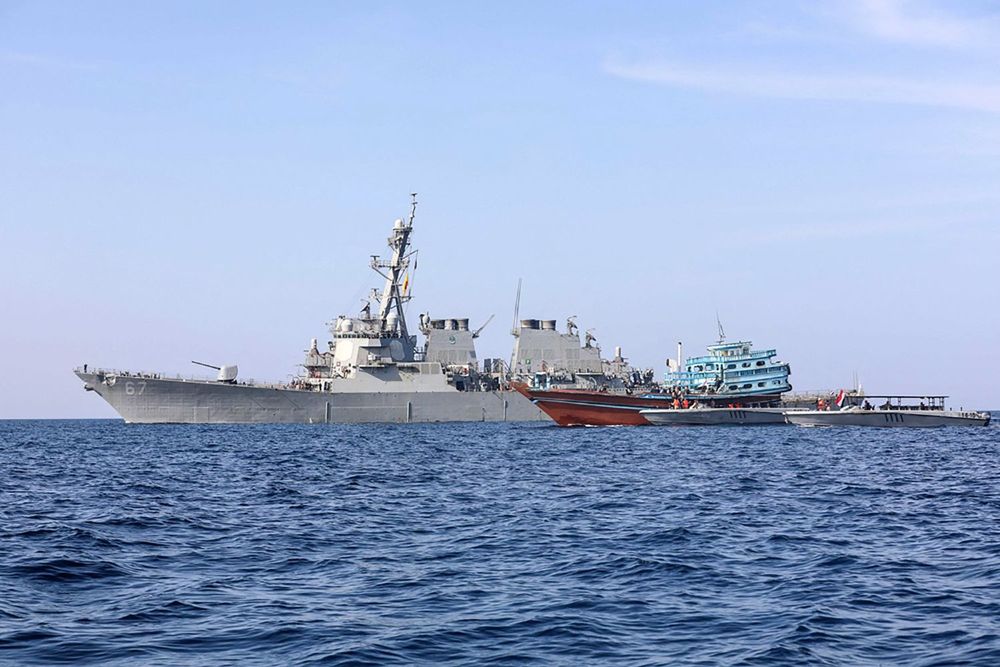 هجمات الحوثيين تتسبب بعرقلة التجارة البحرية